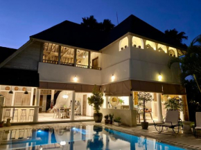 Unique 3BR Villa with Pool 5 minute walk to the Pererenan beach